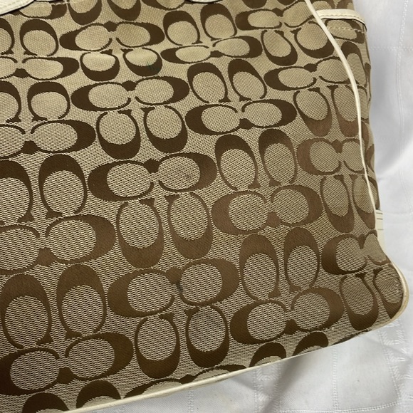 SOLD Coach Bleeker Signature Flower Floral Daisy Bag Tote Shopper Tan F14724 - Picture 8 of 17